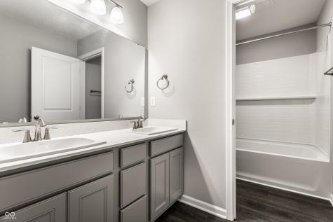 1711 Pelham Drive Greenwood IN 46143