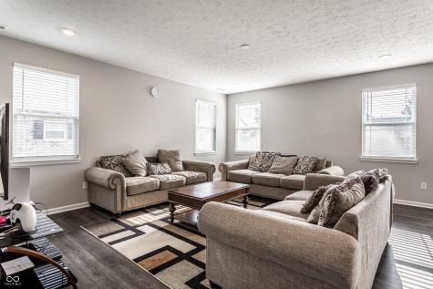 1711 Pelham Drive Greenwood IN 46143