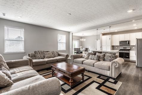 1711 Pelham Drive Greenwood IN 46143