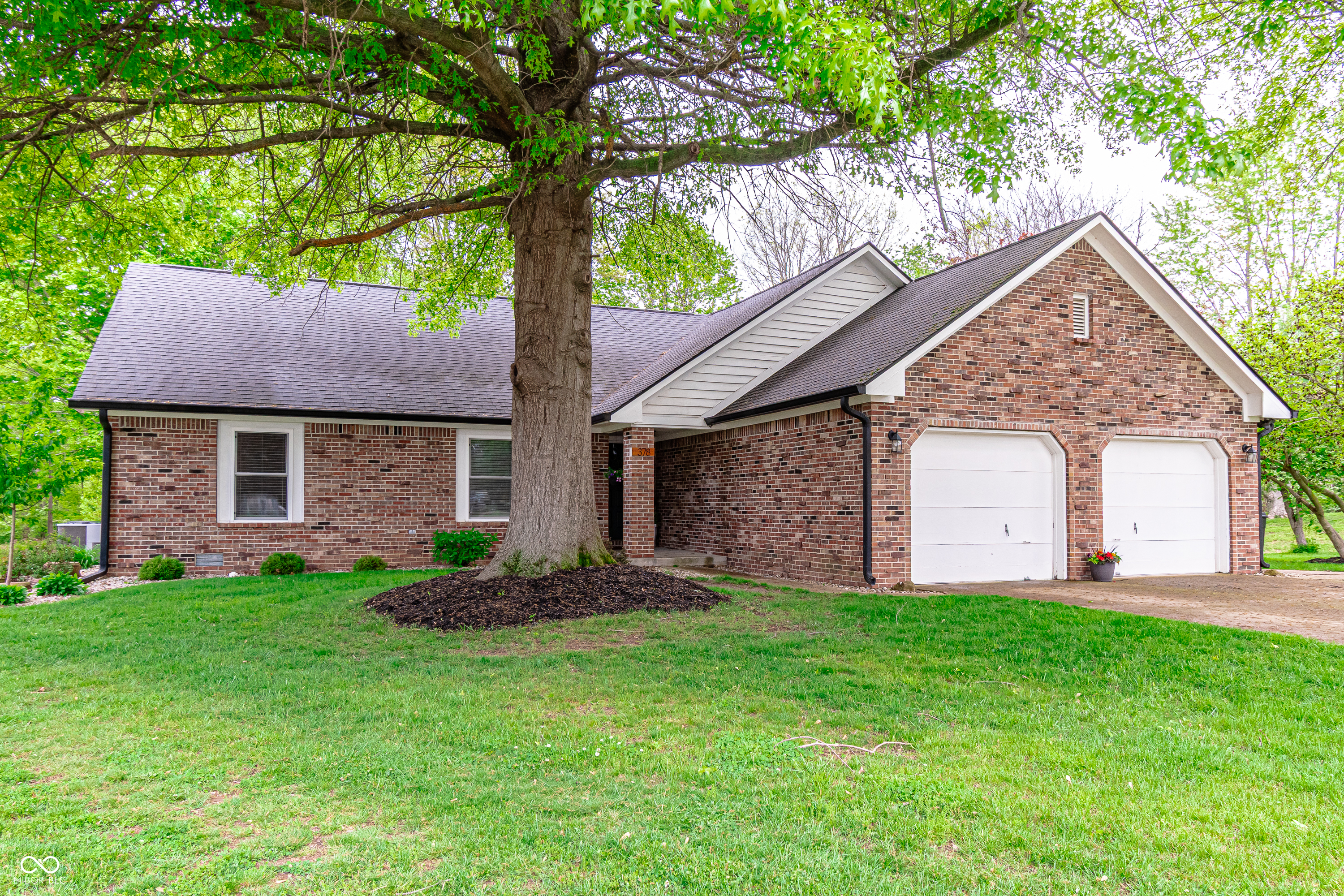 378 Turnberry Court Avon IN 46123