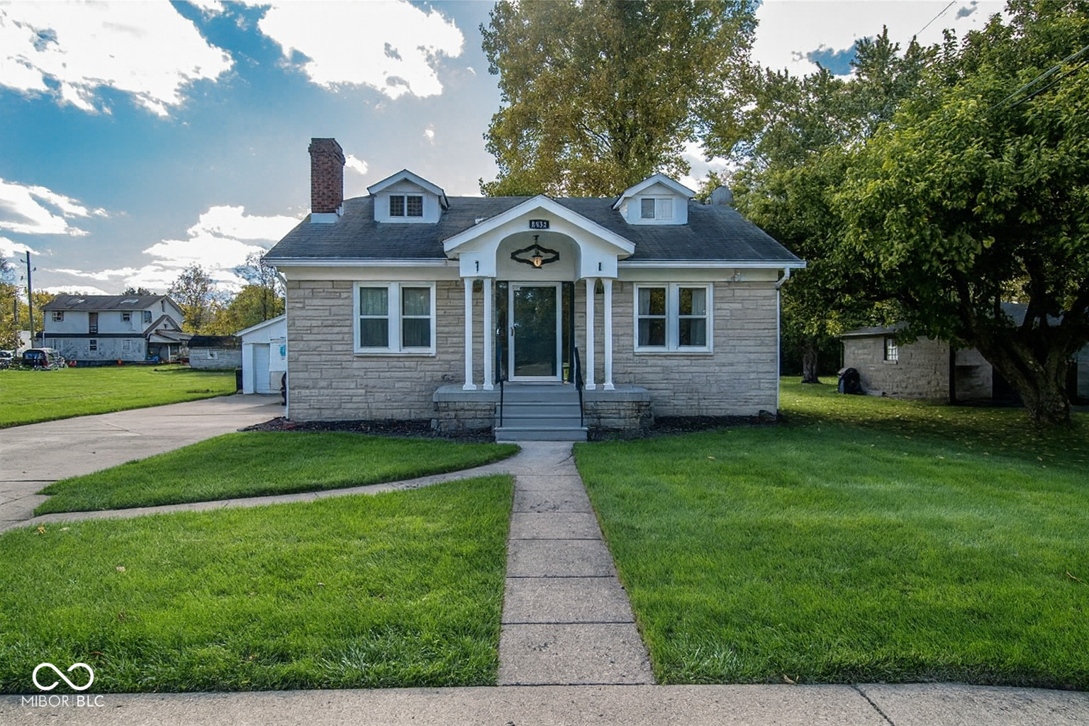 8931 E 16th Street Indianapolis IN 46219