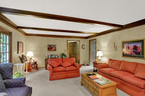 120 Spring Drive Zionsville IN 46077