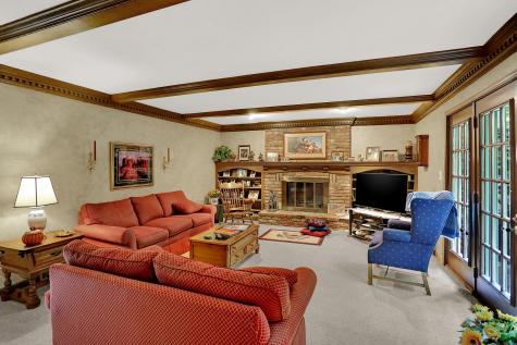 120 Spring Drive Zionsville IN 46077