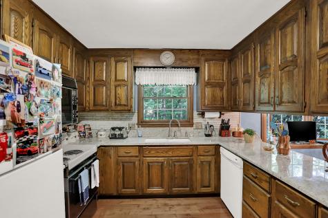 120 Spring Drive Zionsville IN 46077