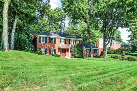 120 Spring Drive Zionsville IN 46077