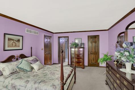 120 Spring Drive Zionsville IN 46077