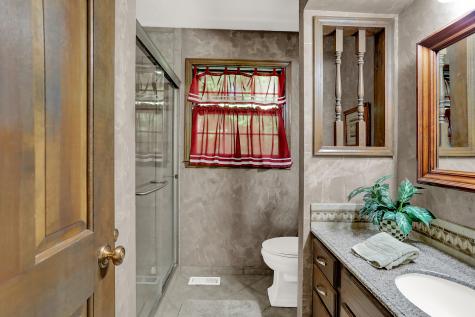 120 Spring Drive Zionsville IN 46077