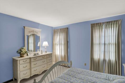 120 Spring Drive Zionsville IN 46077