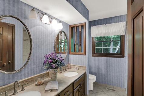 120 Spring Drive Zionsville IN 46077