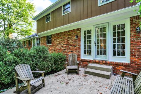 120 Spring Drive Zionsville IN 46077