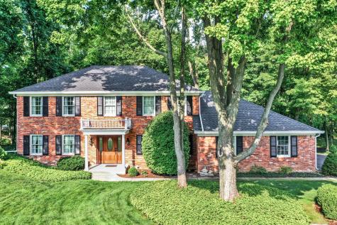 120 Spring Drive Zionsville IN 46077