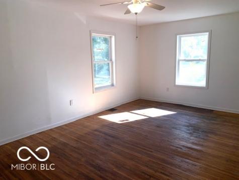 6594 S Jonesville Road Columbus IN 47201