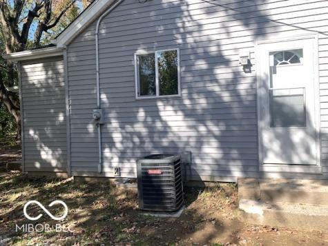 6594 S Jonesville Road Columbus IN 47201