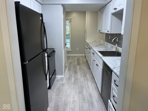 4227 Greenway Drive Indianapolis IN 46220