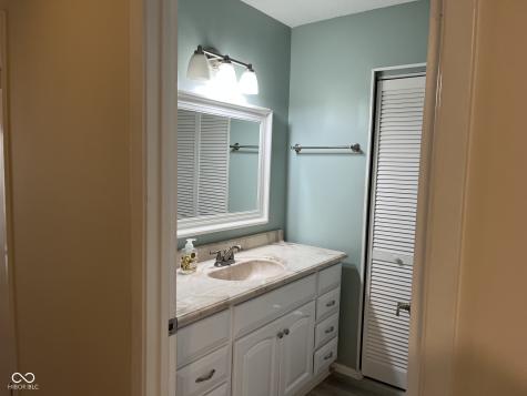 4227 Greenway Drive Indianapolis IN 46220