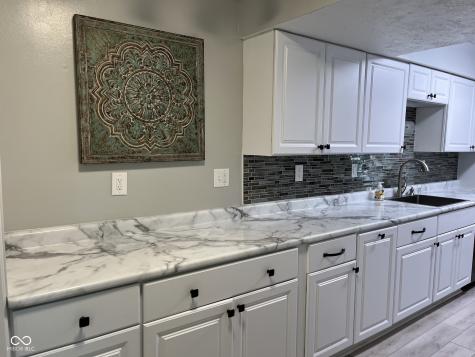 4227 Greenway Drive Indianapolis IN 46220