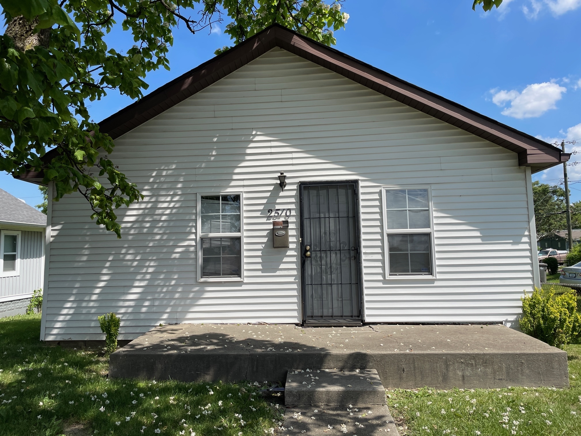 2510 E 25th Street Indianapolis IN 46218