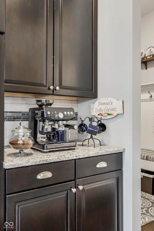 2694 E High Grove Circle Zionsville IN 46077