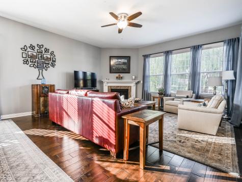 2694 E High Grove Circle Zionsville IN 46077