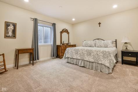 2694 E High Grove Circle Zionsville IN 46077