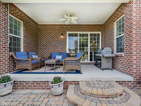 2694 E High Grove Circle Zionsville IN 46077