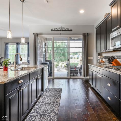 2694 E High Grove Circle Zionsville IN 46077