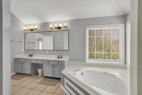 8924 Winterberry Court Zionsville IN 46077