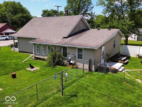 6982 E Michigan Road Waldron IN 46182