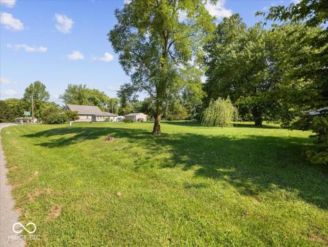 6982 E Michigan Road Waldron IN 46182