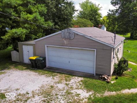 6982 E Michigan Road Waldron IN 46182