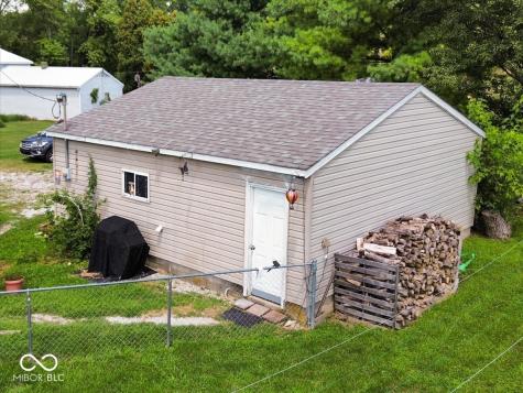 6982 E Michigan Road Waldron IN 46182