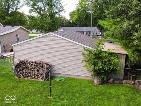6982 E Michigan Road Waldron IN 46182