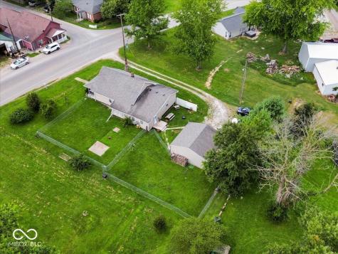 6982 E Michigan Road Waldron IN 46182