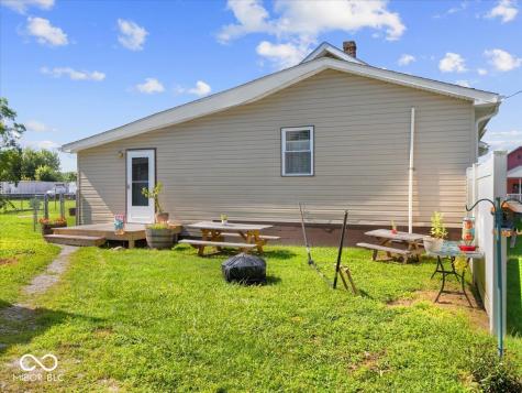 6982 E Michigan Road Waldron IN 46182