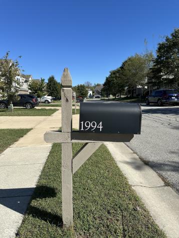 1994 Shadow Creek Boulevard Columbus IN 47201
