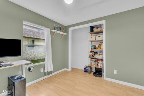 1918 E 68th Street Indianapolis IN 46220