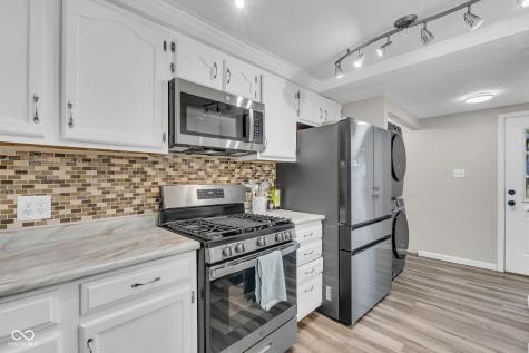 1918 E 68th Street Indianapolis IN 46220