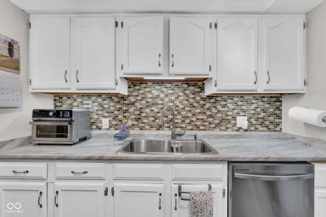 1918 E 68th Street Indianapolis IN 46220