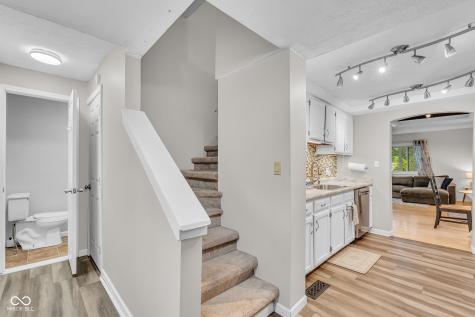 1918 E 68th Street Indianapolis IN 46220