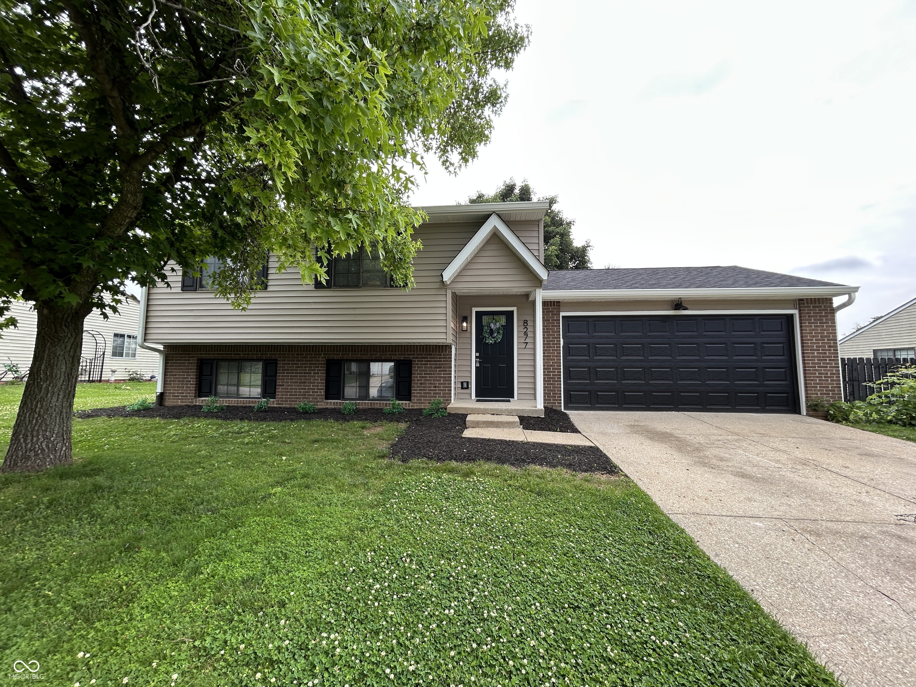 8277 N Waterford Drive Columbus IN 47201