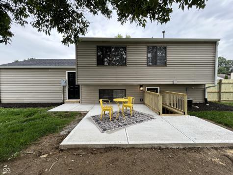 8277 N Waterford Drive Columbus IN 47201