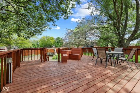 525 N Greenbriar Drive Greenwood IN 46142