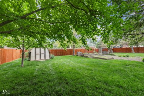 525 N Greenbriar Drive Greenwood IN 46142