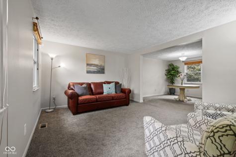 525 N Greenbriar Drive Greenwood IN 46142