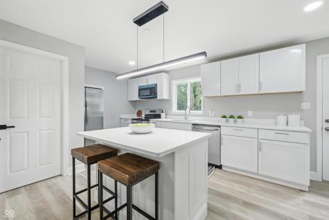 8315 E 36th Place Indianapolis IN 46226