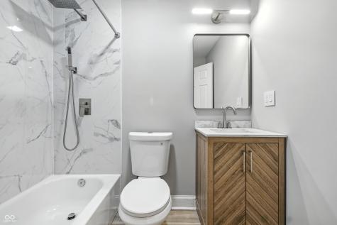 8315 E 36th Place Indianapolis IN 46226