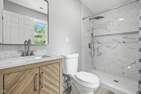 8315 E 36th Place Indianapolis IN 46226