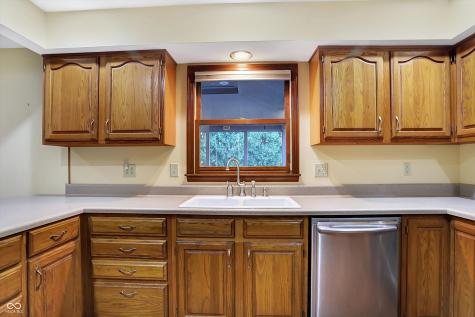 8538 Lockwood Place Indianapolis IN 46217
