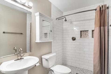 8538 Lockwood Place Indianapolis IN 46217