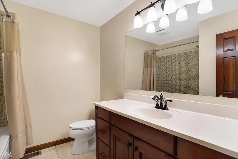 8538 Lockwood Place Indianapolis IN 46217
